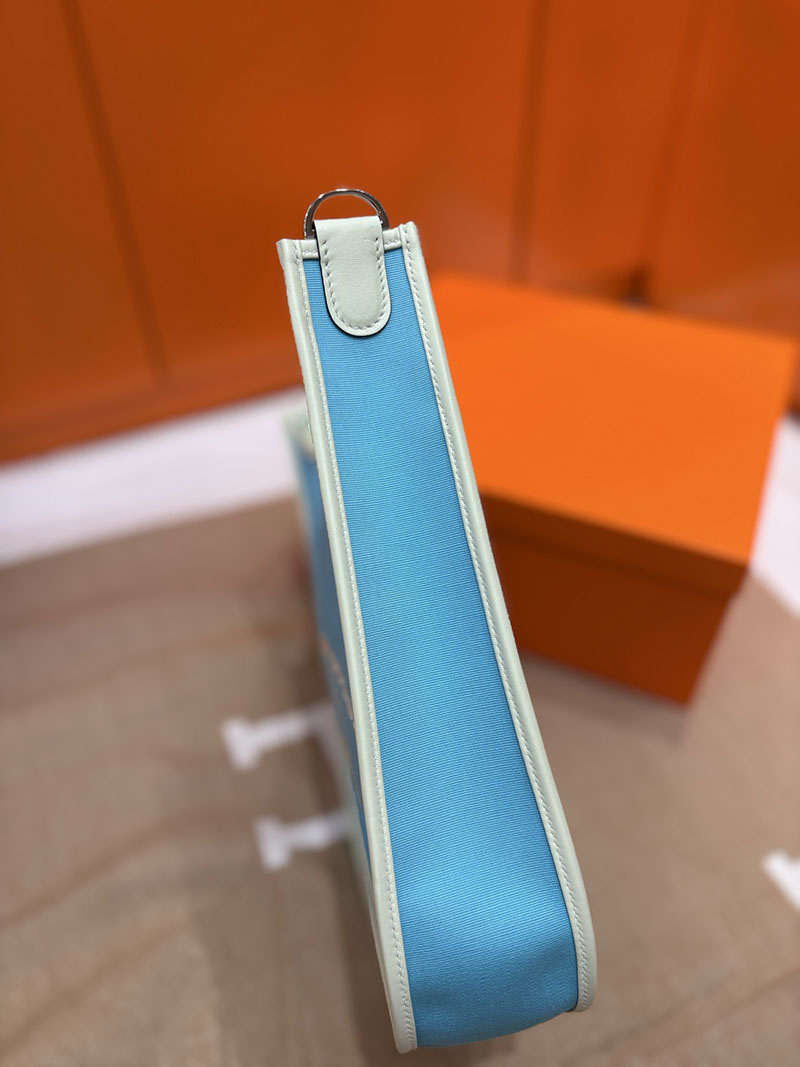 エルメス エヴリンの通販 HERMES エヴリン 29 PM ベージュ×ブルー トワルアッシュ/トゴ シルバー金具 2633952 エルメス エヴリン PM - 画像 (7)