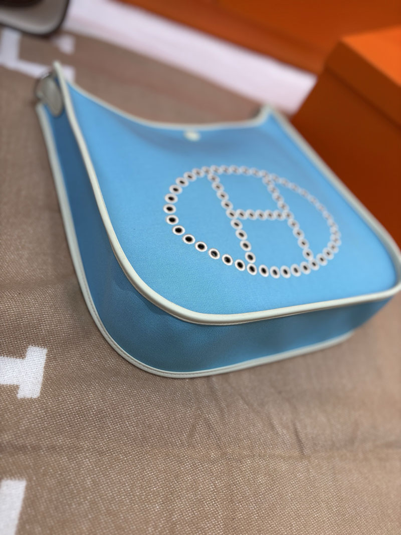 エルメス エヴリンの通販 HERMES エヴリン 29 PM ベージュ×ブルー トワルアッシュ/トゴ シルバー金具 2633952 エルメス エヴリン PM - 画像 (4)