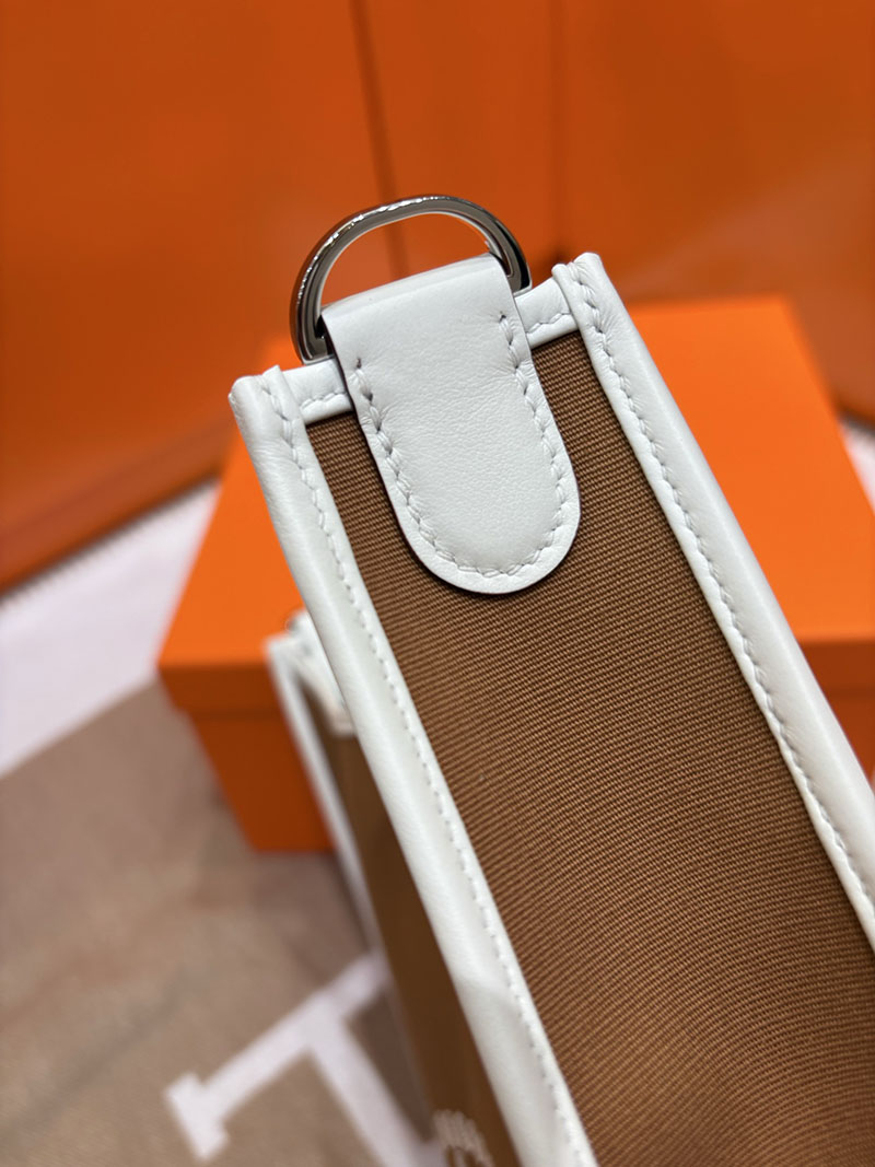 エルメス エヴリンの通販 HERMES エヴリン 29 PM ホワイト×ブラウン トワルアッシュ/トゴ シルバー金具 2633954 エルメス エヴリン 定価 - 画像 (5)