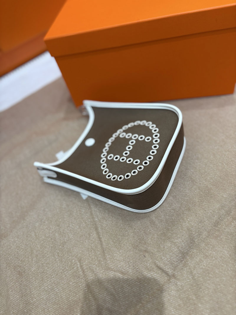 エルメス エヴリン ミニ HERMES エヴリン TPM ホワイト×グレー トワルアッシュ/トゴ シルバー金具 2633955 エルメス エヴリン TPM - 画像 (4)