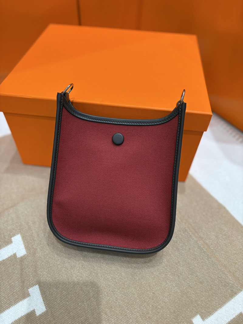 エルメス エヴリン ミニ HERMES エヴリン TPM ブラック×ボルドー トワルアッシュ/トゴ シルバー金具 2633957 エルメス エヴリン 16 - 画像 (6)