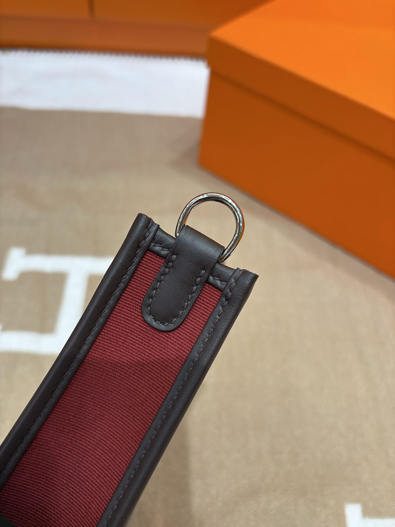 エルメス エヴリン ミニ HERMES エヴリン TPM ブラック×ボルドー トワルアッシュ/トゴ シルバー金具 2633957 エルメス エヴリン 16 - 画像 (4)