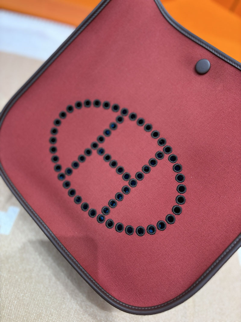 エルメス エヴリンの通販 HERMES エヴリン 29 PM ブラック×ボルドー トワルアッシュ/トゴ シルバー金具 2633958 エルメス エブリン 価格 - 画像 (8)