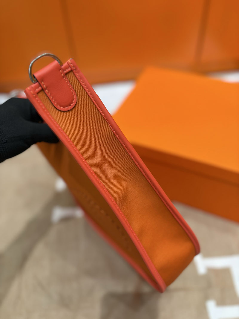 エルメス エヴリンの通販 HERMES エヴリン 29 PM オレンジ トワルアッシュ/トゴ シルバー金具 2633960 エルメス エブリン 人気色 - 画像 (7)
