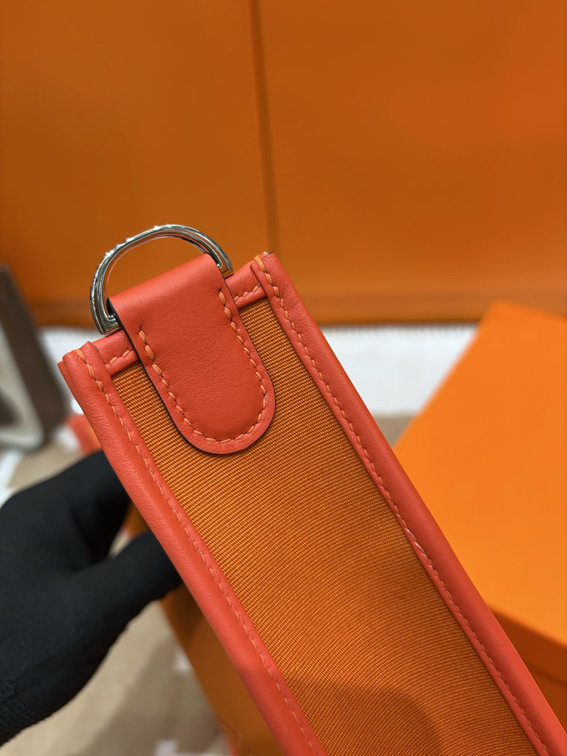 エルメス エヴリンの通販 HERMES エヴリン 29 PM オレンジ トワルアッシュ/トゴ シルバー金具 2633960 エルメス エブリン 人気色 - 画像 (6)