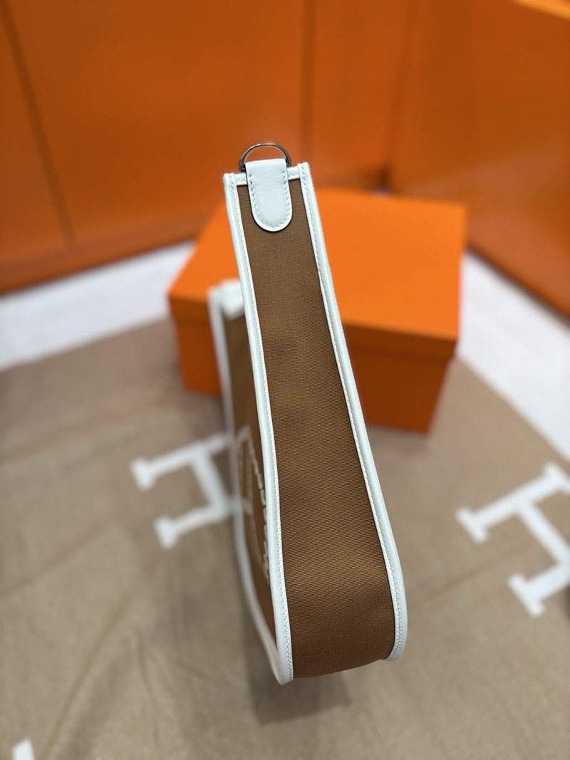 エルメス エヴリンの通販 HERMES エヴリン 29 PM ホワイト×ブラウン トワルアッシュ/トゴ シルバー金具 2633962 エルメス ショルダーバッグ エブリン - 画像 (7)