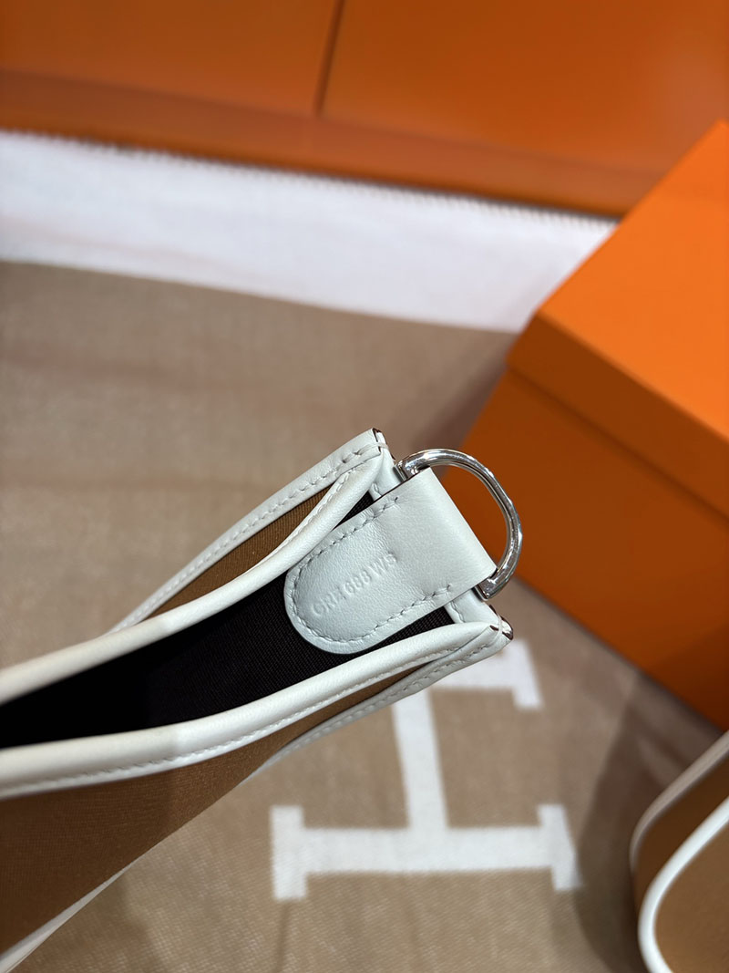 エルメス エヴリンの通販 HERMES エヴリン 29 PM ホワイト×ブラウン トワルアッシュ/トゴ シルバー金具 2633962 エルメス ショルダーバッグ エブリン - 画像 (3)