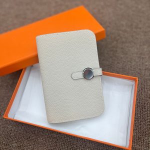 エルメス ミニ財布 レディース