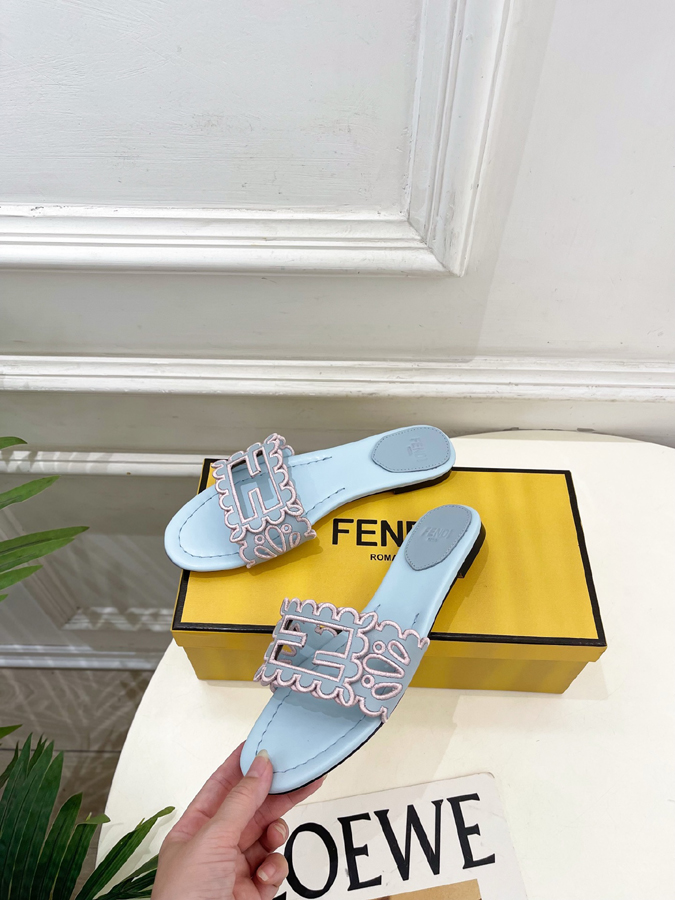 FENDI(フェンディ)| 2026春夏新作コレクション オープントゥ フラットサンダルコピー - 画像 (7)