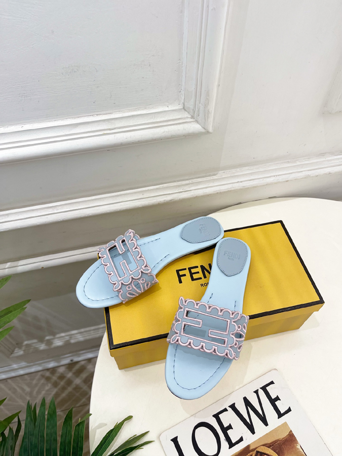 FENDI(フェンディ)| 2026春夏新作コレクション オープントゥ フラットサンダルコピー - 画像 (5)