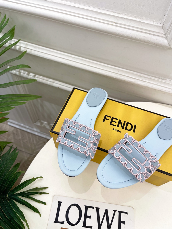 FENDI(フェンディ)| 2026春夏新作コレクション オープントゥ フラットサンダルコピー - 画像 (8)