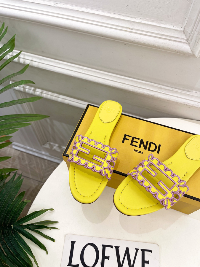 FENDI(フェンディ)| 2026春夏新作コレクション フェンディスニーカーコピー フェンディ サンダル コピー - 画像 (7)