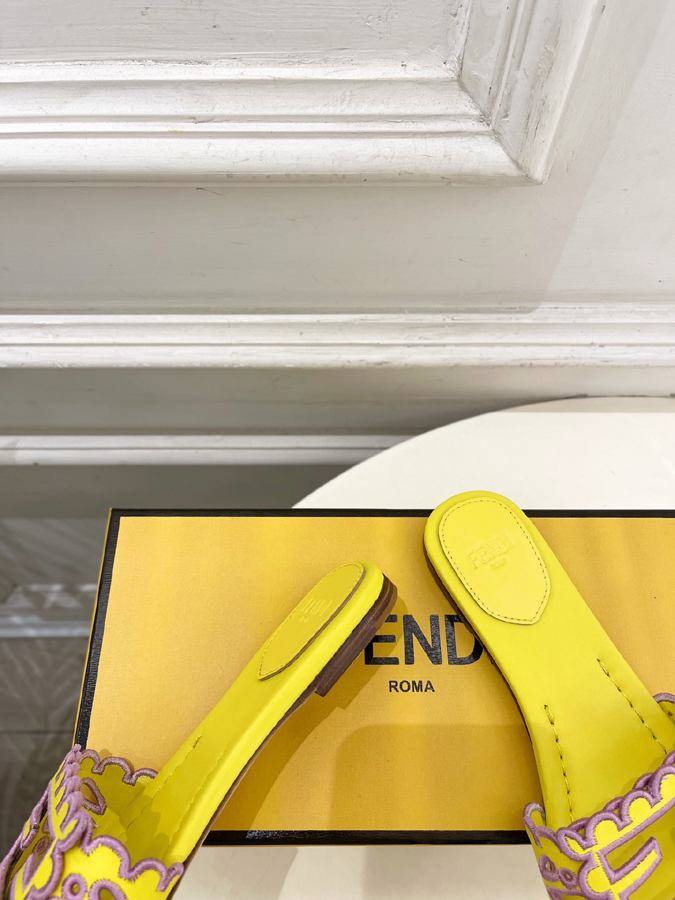 FENDI(フェンディ)| 2026春夏新作コレクション フェンディスニーカーコピー フェンディ サンダル コピー - 画像 (3)