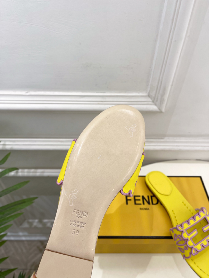 FENDI(フェンディ)| 2026春夏新作コレクション フェンディスニーカーコピー フェンディ サンダル コピー - 画像 (2)