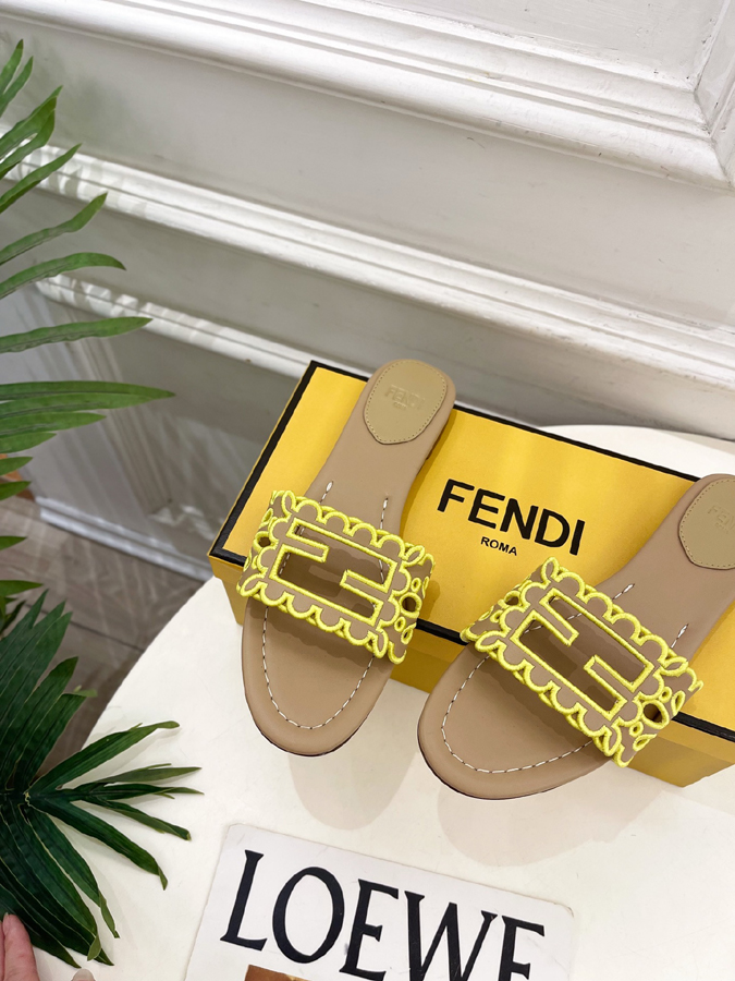 FENDI(フェンディ)| 2026春夏新作コレクション フェンディサンダルコピー - 画像 (6)