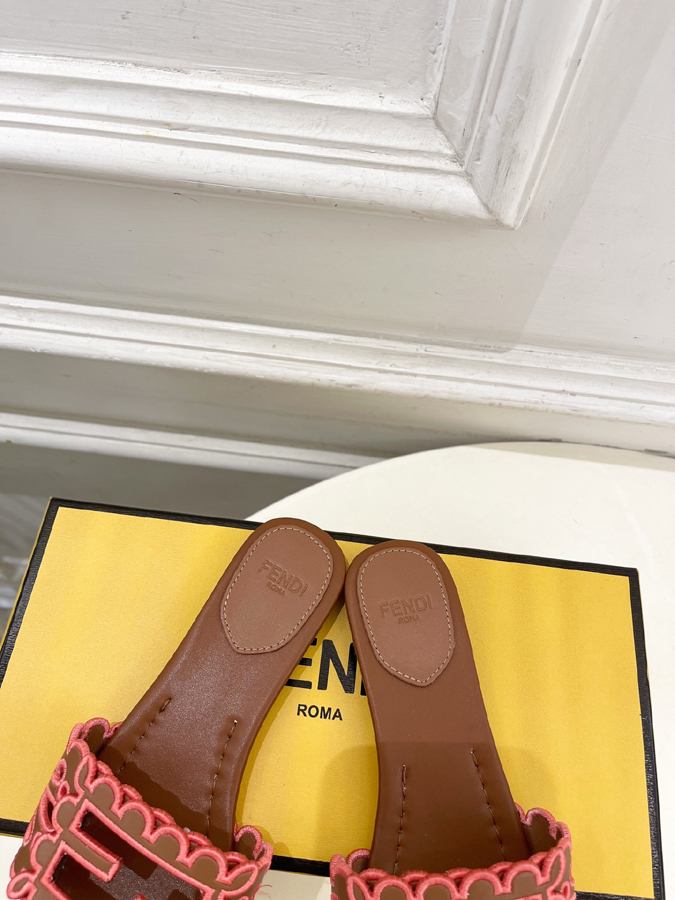 FENDI(フェンディ)| 2026春夏新作コレクション フェンディサンダルコピー - 画像 (7)