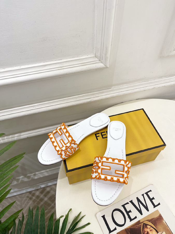 FENDI(フェンディ)| 2026春夏新作コレクション フェンディサンダルコピー - 画像 (5)