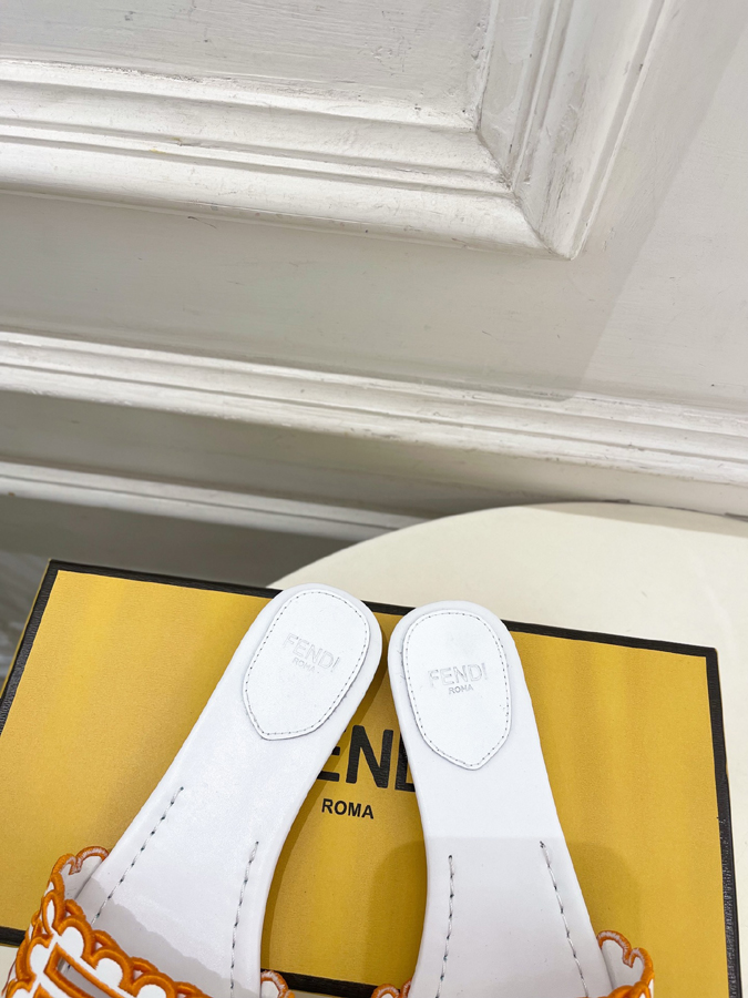 FENDI(フェンディ)| 2026春夏新作コレクション フェンディサンダルコピー - 画像 (7)