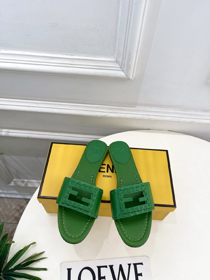 FENDI(フェンディ)| 2026春夏新作コレクション フェンディサンダルコピー