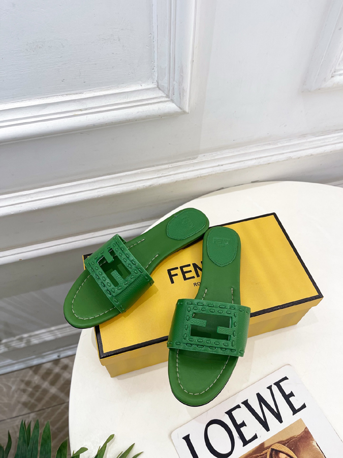 FENDI(フェンディ)| 2026春夏新作コレクション フェンディサンダルコピー - 画像 (4)