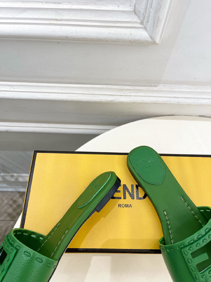 FENDI(フェンディ)| 2026春夏新作コレクション フェンディサンダルコピー - 画像 (7)