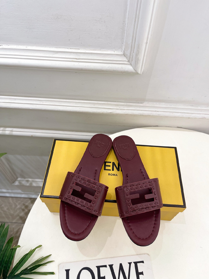 FENDI(フェンディ)| 2026春夏新作コレクション フェンディサンダルコピー