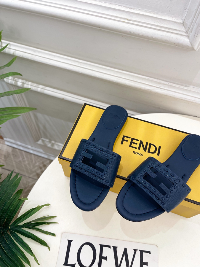 FENDI(フェンディ)| 2026春夏新作コレクション フェンディサンダルコピー - 画像 (6)