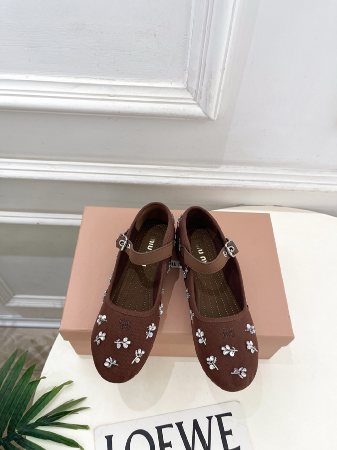 Miu Miu | ミュウミュウ 2026年春夏新作コレクション ミュウミュウ靴コピー