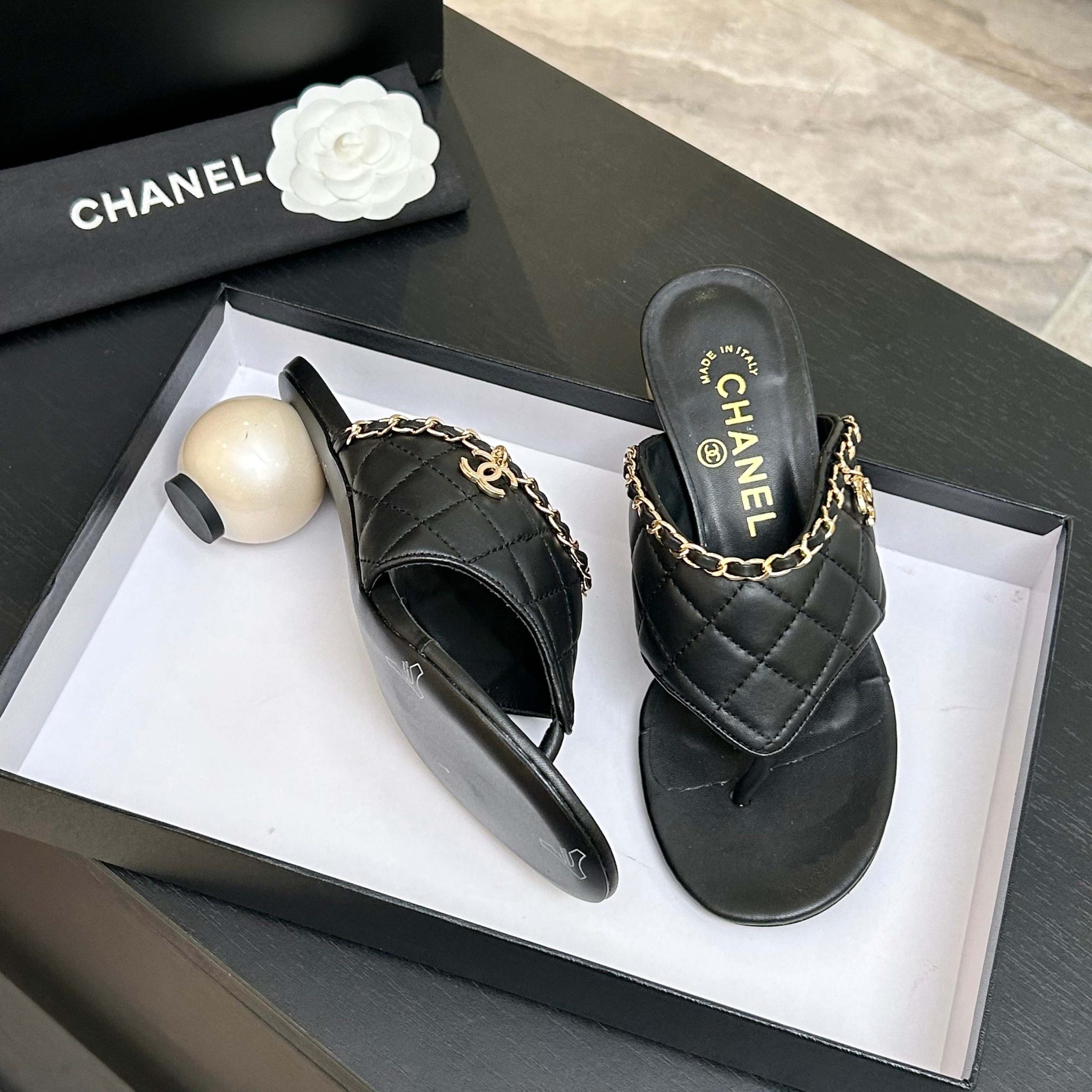 【2026SS爆売れ新作】CHANEL/シャネル チェーン&パールヒール トングサンダル ミュール シャネルサンダルブラック - 画像 (6)