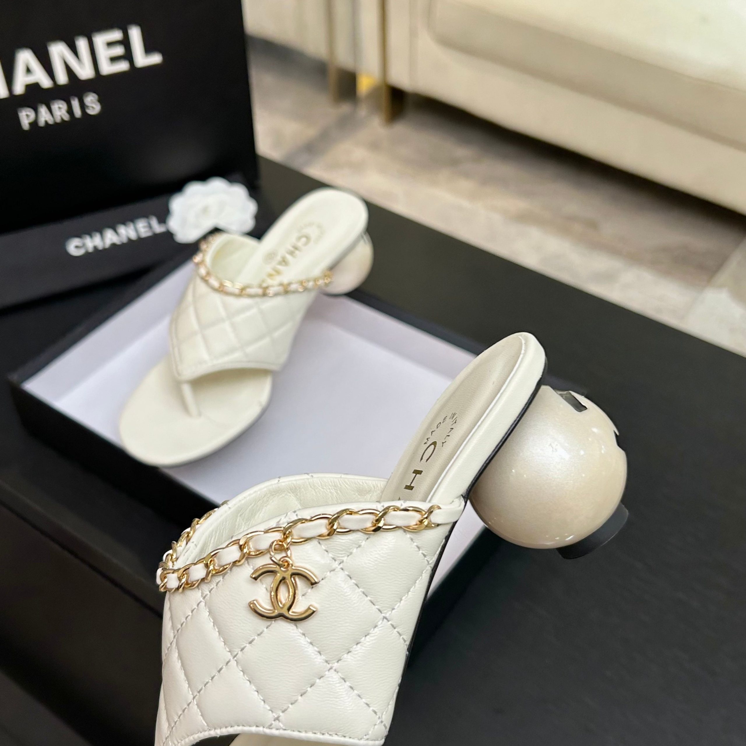 CHANEL/シャネル チェーン&パールヒール トングサンダル ミュール シャネルサンダルホワイト シャネルサンダル新作 - 画像 (2)