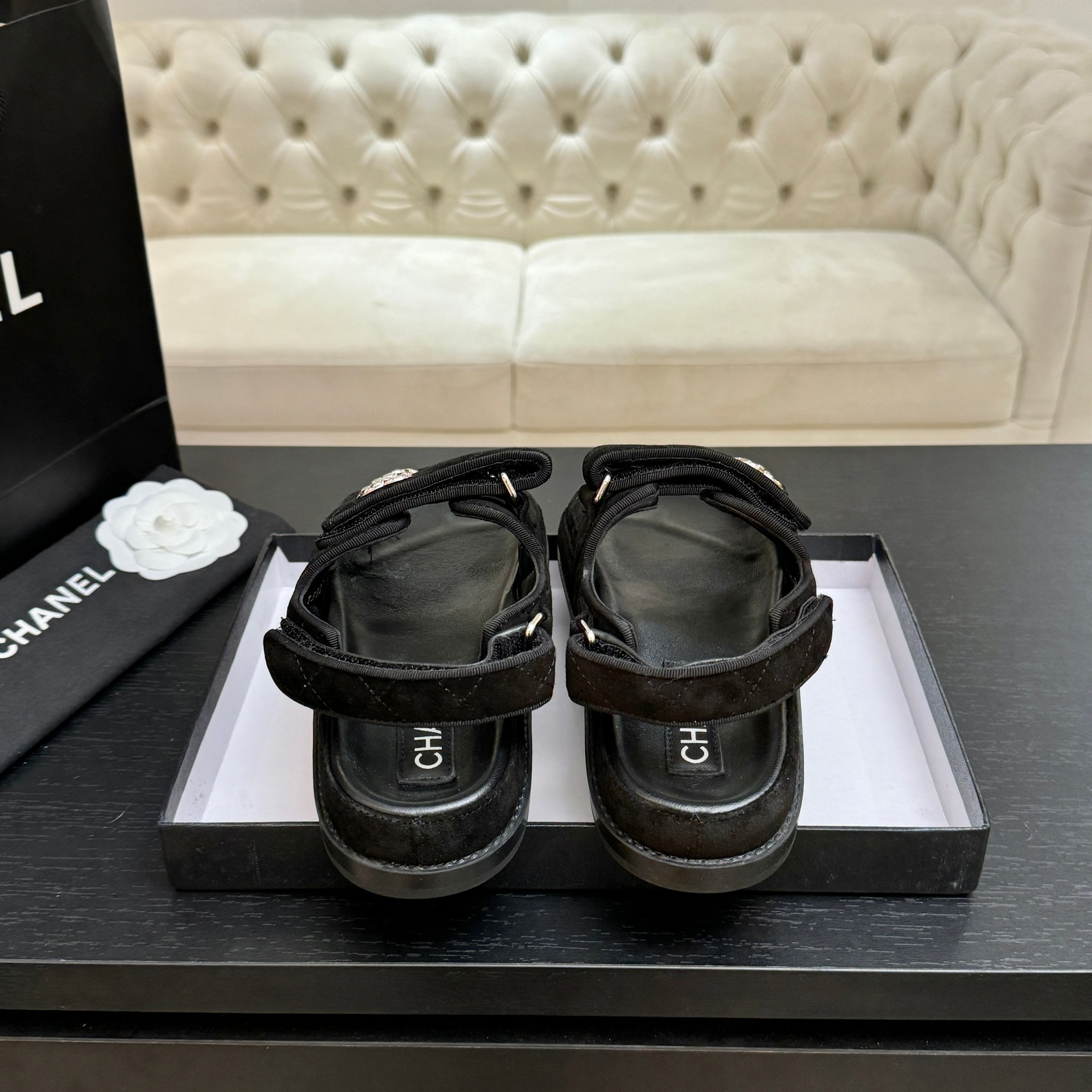 CHANEL(シャネル) × サンダル・ミュール(レディース)マジックテープ サンダル登場 シャネルサンダル ブラック - 画像 (7)