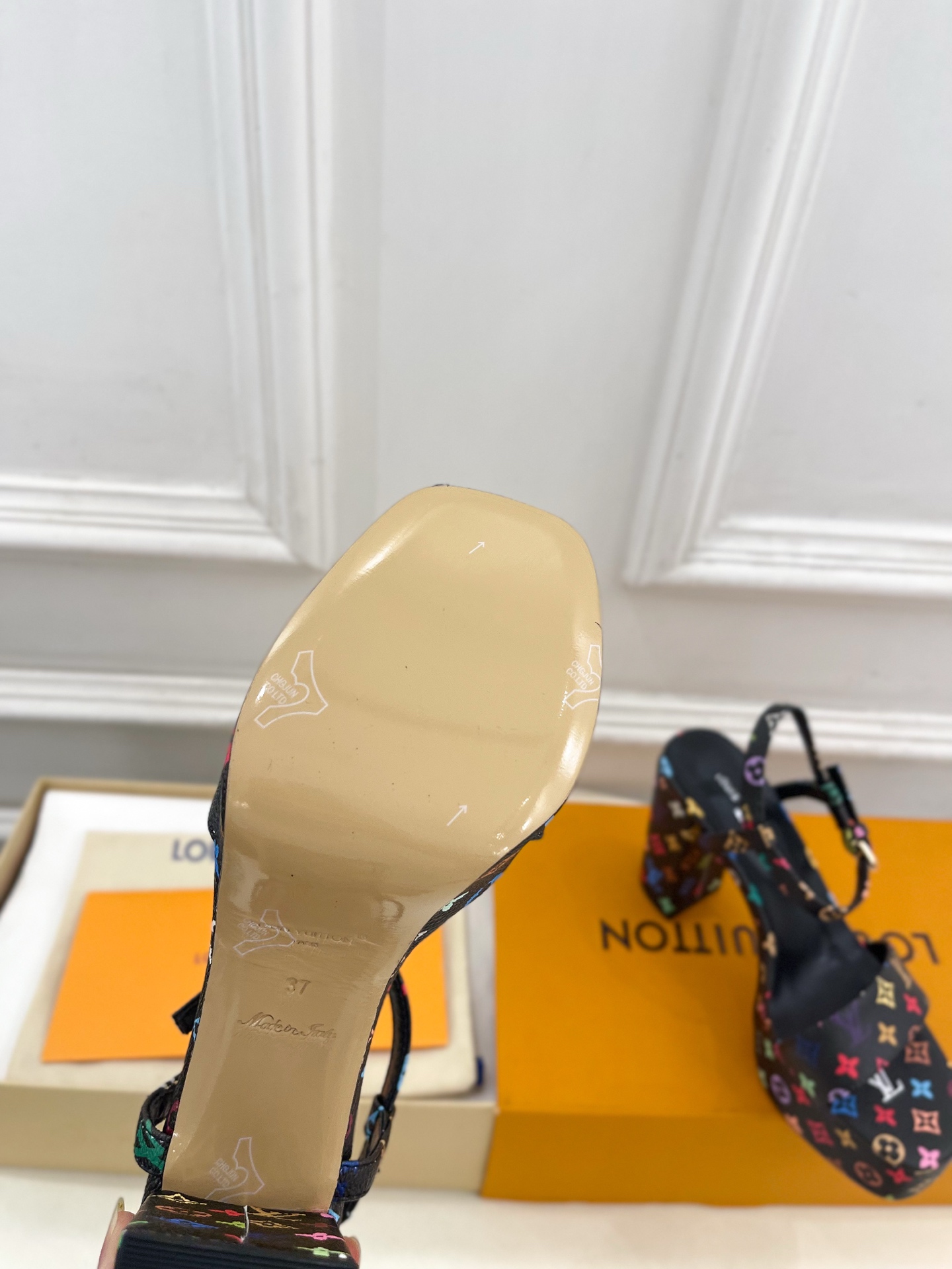 LOUIS VUITTON | ルイ・ヴィトン モノグラム サンダル プラットフォーム サンダル 新作 - 画像 (9)