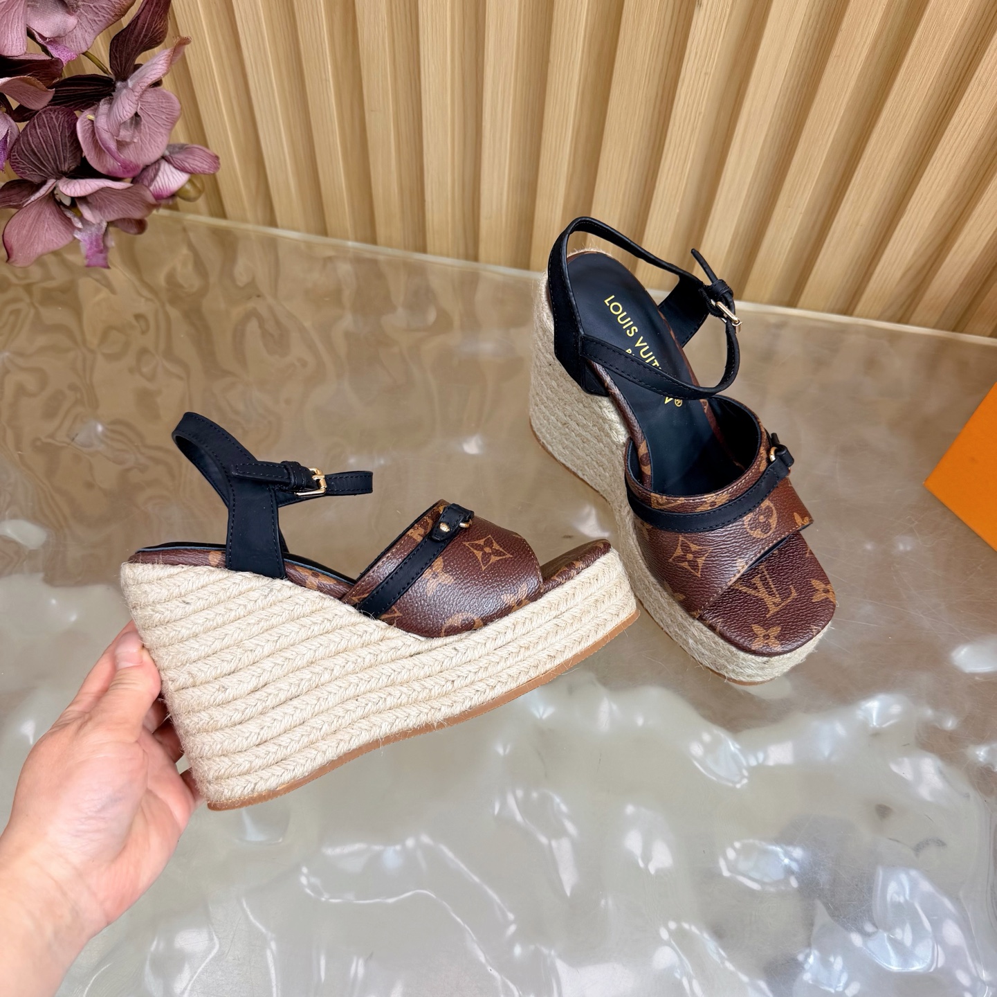 【2026年早春新作】LOUIS VUITTON | ルイ・ヴィトン サンダル ウエッジソール エスパドリーユ サンダル / シューズ 厚底サンダル - 画像 (7)