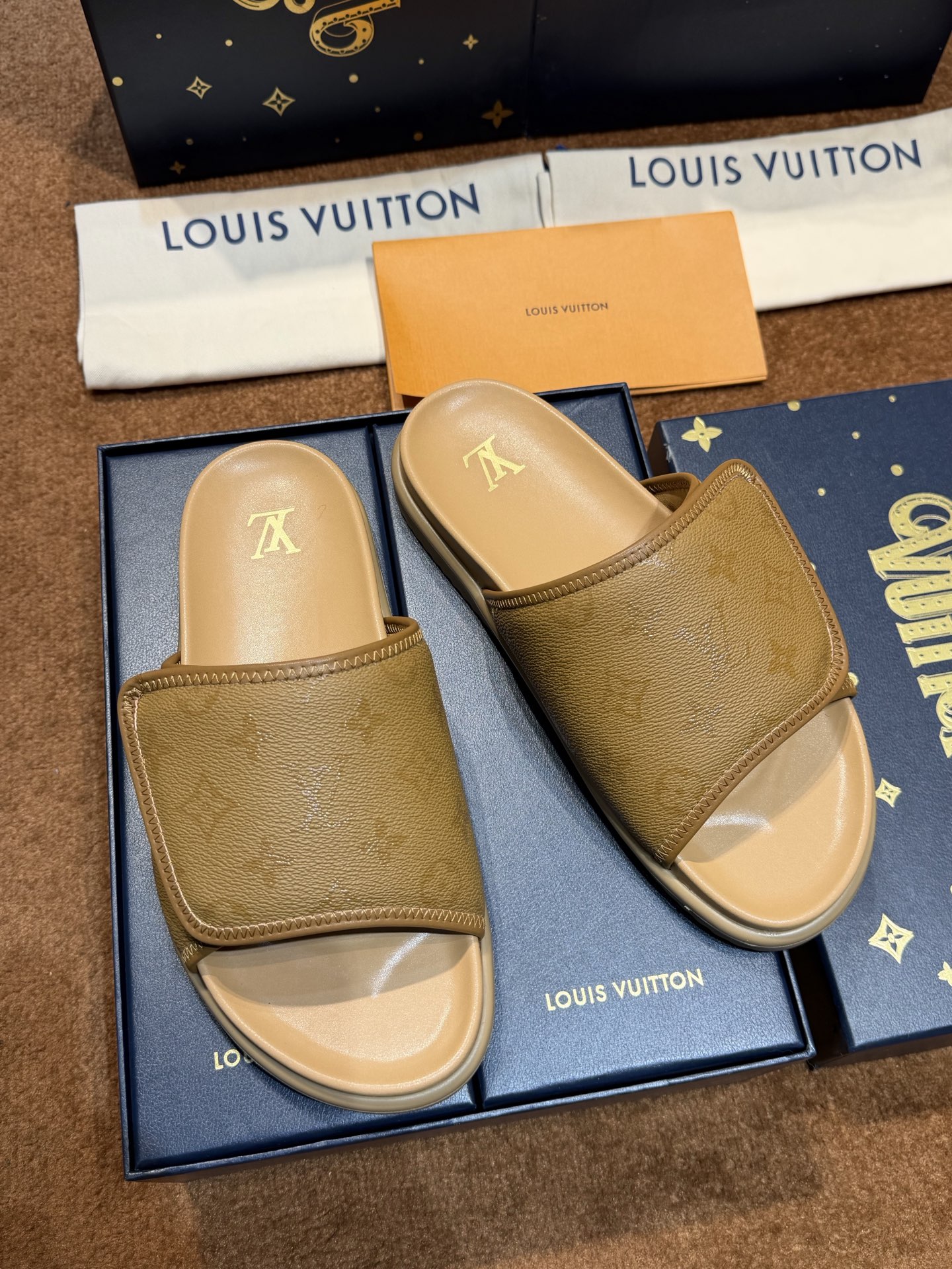 新品 LOUIS VUITTON(ルイ・ヴィトン)風 Waterfront サンダル ビーチサンダル モノグラム 防水 レザー中底 サイズ展開豊富 - 画像 (6)