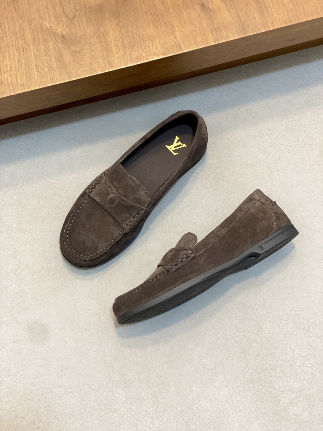 新品 LOUIS VUITTON(ルイ・ヴィトン)風 Horizon ローファー スエード 本革 軽量 メンズ サッケット製法 ブラック - 画像 (5)
