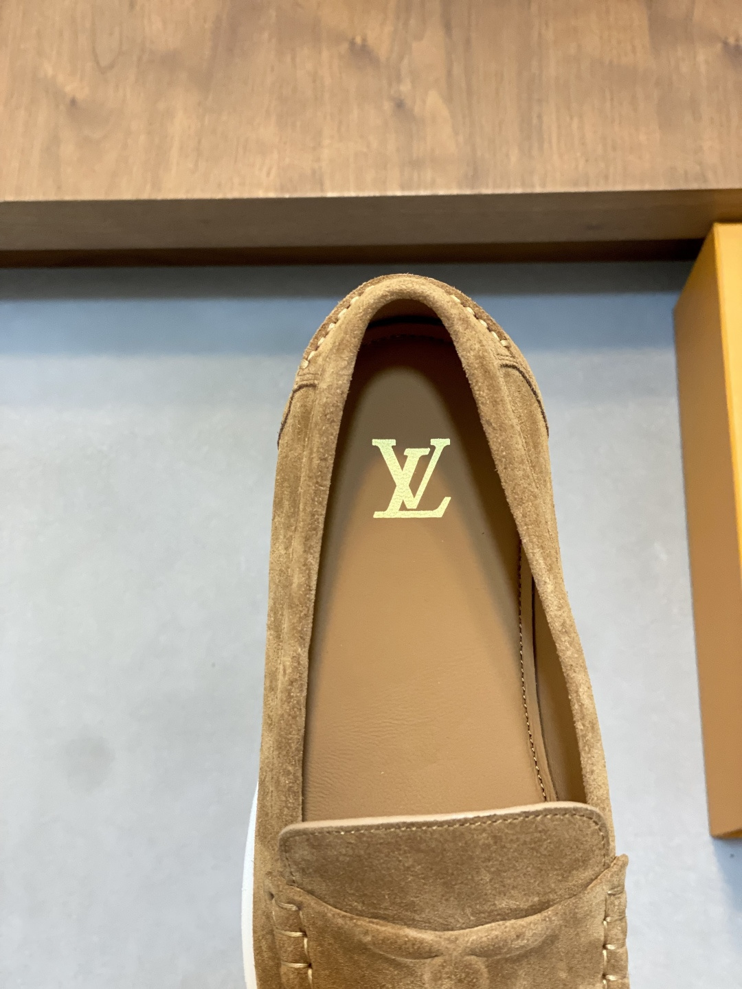 2026新品 LOUIS VUITTON(ルイ・ヴィトン)風 Horizon ローファー スエード 本革 軽量 メンズ サッケット製法ブラウン - 画像 (7)