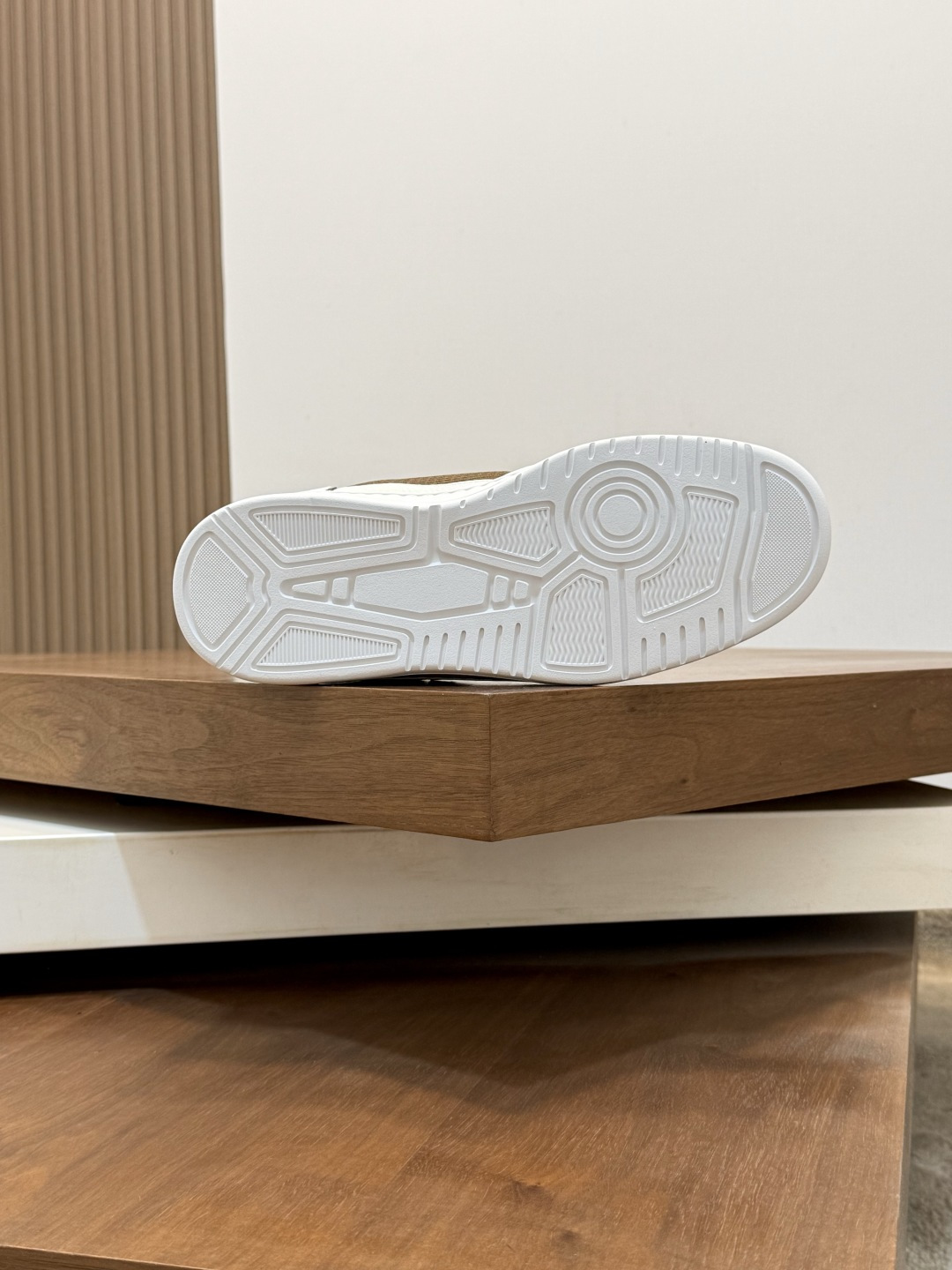 LOUIS VUITTON(ルイ・ヴィトン)風 Trainer スニーカー メンズ 新色 レザー×メッシュ ヴァージル・アブロー コラボ風 新作 - 画像 (9)