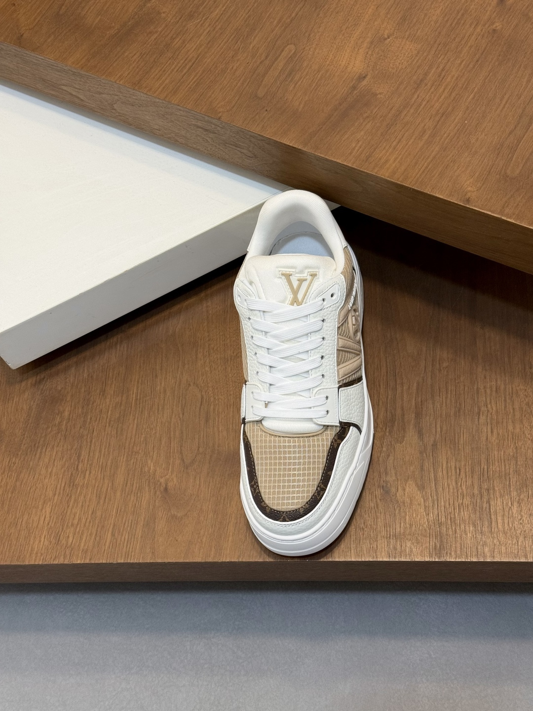 新品LOUIS VUITTON(ルイ・ヴィトン)風 Trainer スニーカー メンズ 新色 レザー×メッシュ ヴァージル・アブロー コラボ風 人気 - 画像 (6)