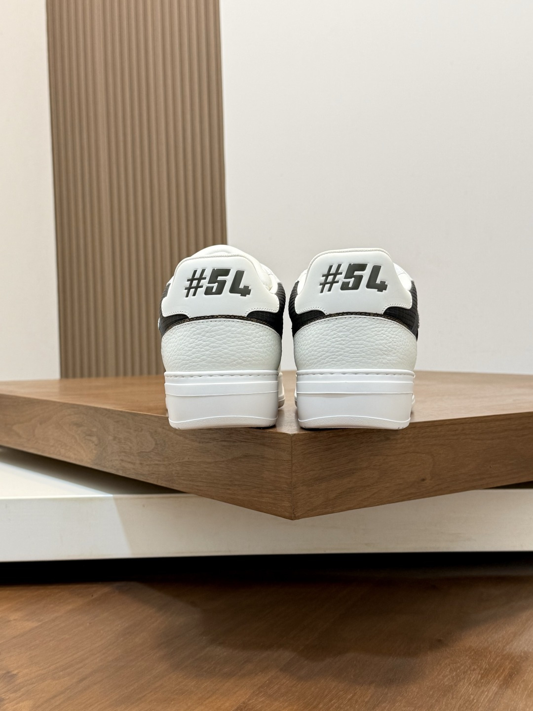 LOUIS VUITTON(ルイ・ヴィトン)風 Trainer スニーカー メンズ 新色 レザー×メッシュ ヴァージル・アブロー コラボ風 - 画像 (8)