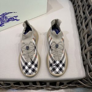 バーバリースニーカーコピー