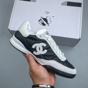 シャネルスニーカーコピー