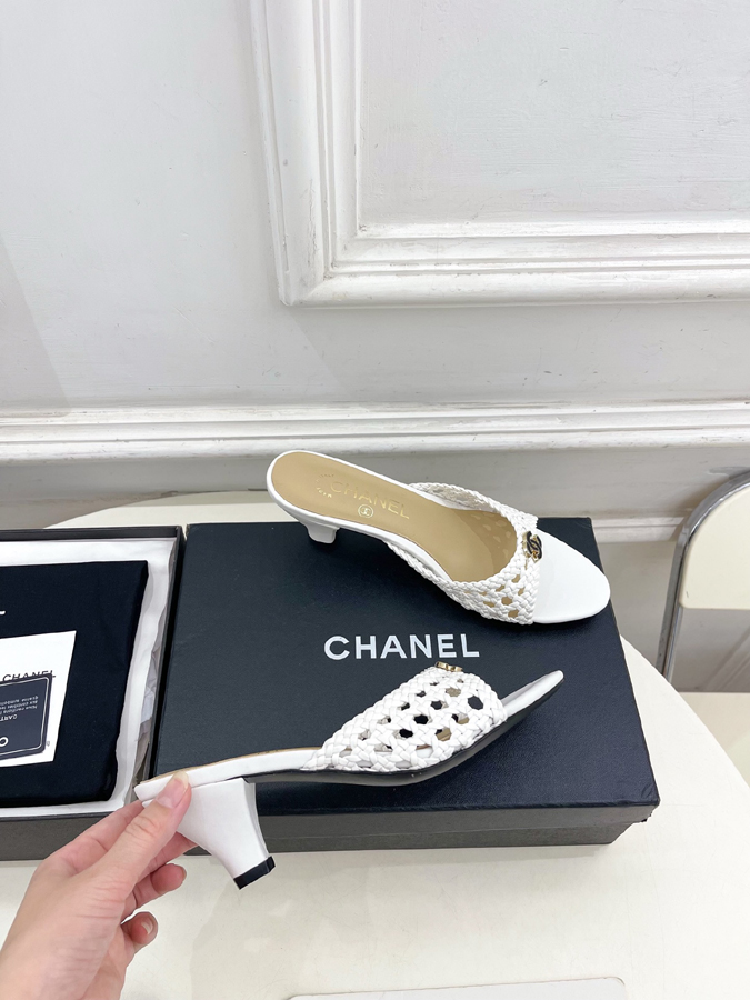CHANEL シャネル サンダル コピー 2026SS 新作 ダブルC ウェーブ レザー