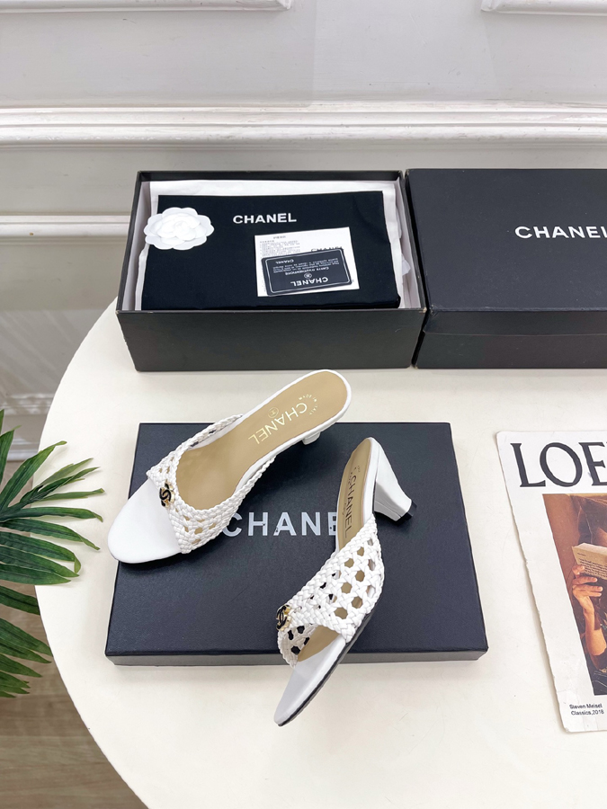 CHANEL シャネル サンダル コピー 2026SS 新作 ダブルC ウェーブ レザー