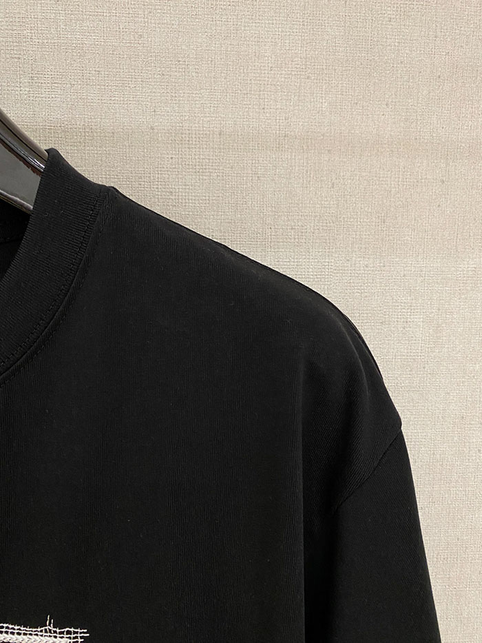 ルイヴィトン服コピー 人気店 Louis Vuitton 2026 SS プレ・スプリング 新作 刺繍入りコットンクルーネックTシャツ JP4649(1158)ルイヴィトン Tシャツ黒 - 画像 (9)