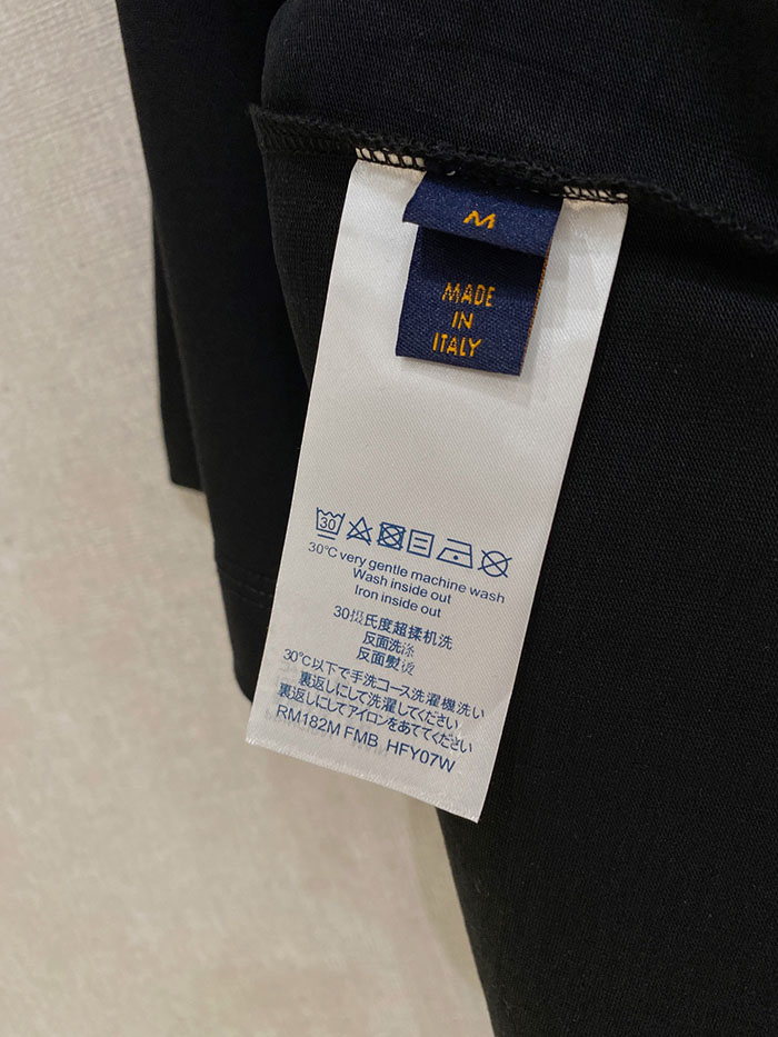 ルイヴィトン服コピー 人気店 Louis Vuitton 2026 SS プレ・スプリング 新作 刺繍入りコットンクルーネックTシャツ JP4649(1158)ルイヴィトン Tシャツ黒 - 画像 (5)