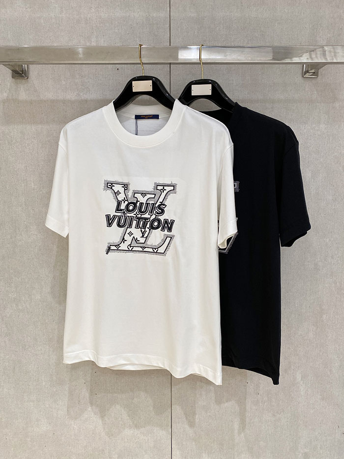 ルイヴィトン服コピー 人気店 Louis Vuitton 2026 SS プレ・スプリング 新作 刺繍入りコットンクルーネックTシャツ JP4649(1158)ルイヴィトン Tシャツ黒 - 画像 (3)