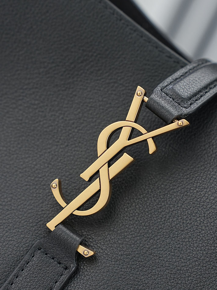 最高級サンローランスーパーコピー Saint Laurent LE 5 À 7 ソフト ラージ グレインレザー ブラック 753837AAAUQ1000 サンローラン バッグ アウトレット - 画像 (6)