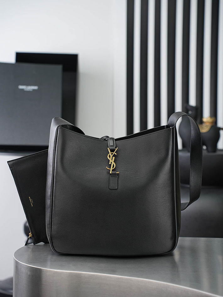最高級サンローランスーパーコピー Saint Laurent LE 5 À 7 ソフト ラージ グレインレザー ブラック 753837AAAUQ1000 サンローラン バッグ アウトレット - 画像 (14)