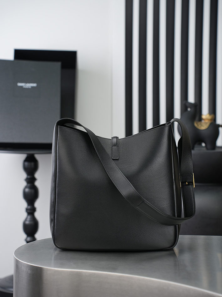 最高級サンローランスーパーコピー Saint Laurent LE 5 À 7 ソフト ラージ グレインレザー ブラック 753837AAAUQ1000 サンローラン バッグ アウトレット - 画像 (11)