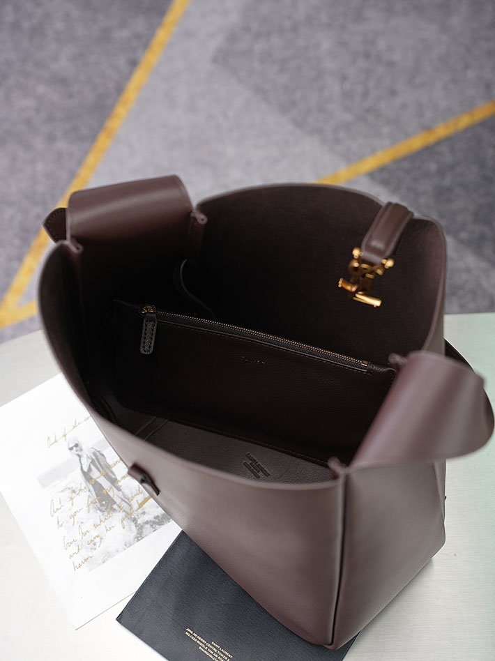 最高級サンローランスーパーコピー Saint Laurent LE 5 À 7 ソフト ラージ グレインレザー ボルドー 753837AAAUQ6475 サンローラン バッグ ショルダー - 画像 (3)